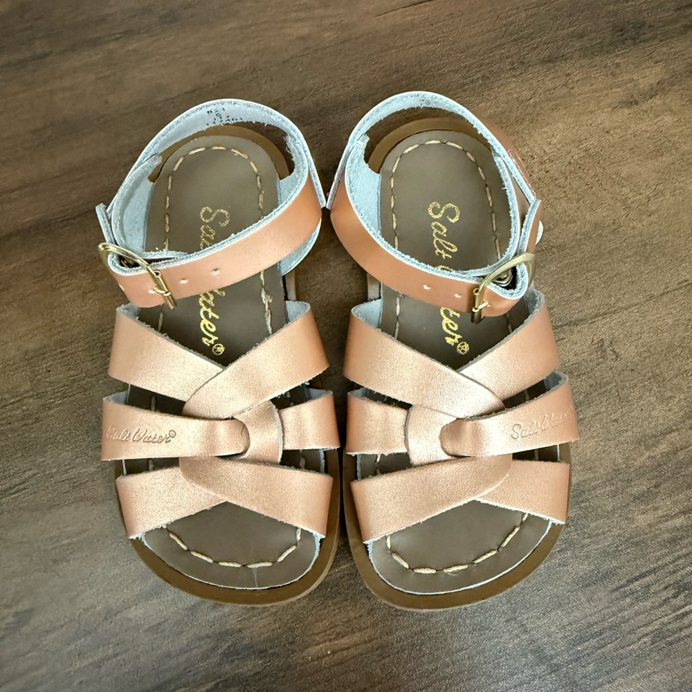 saltwater LUXE Metallic Pink Kids Sandals with Ankle Buckle